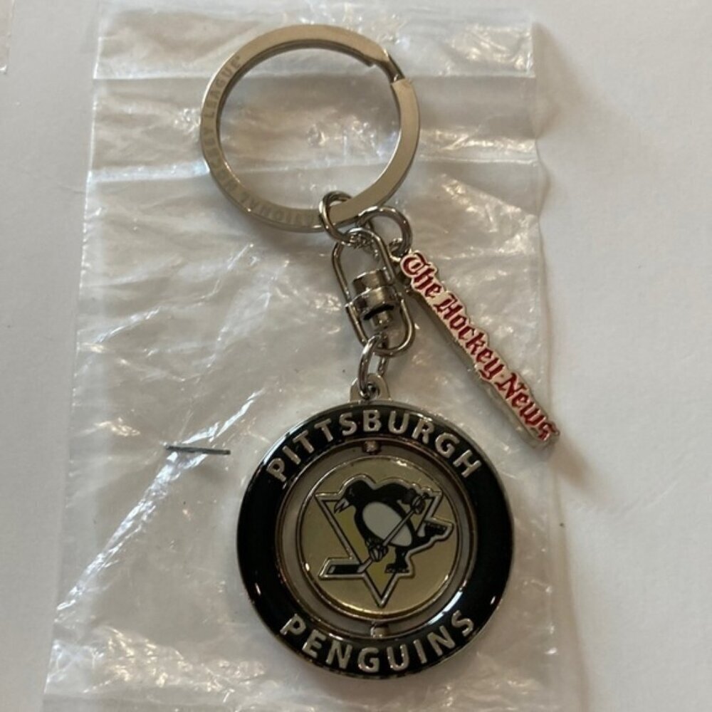 1 Pittsburgh Penguins  NHL Key Chain​​